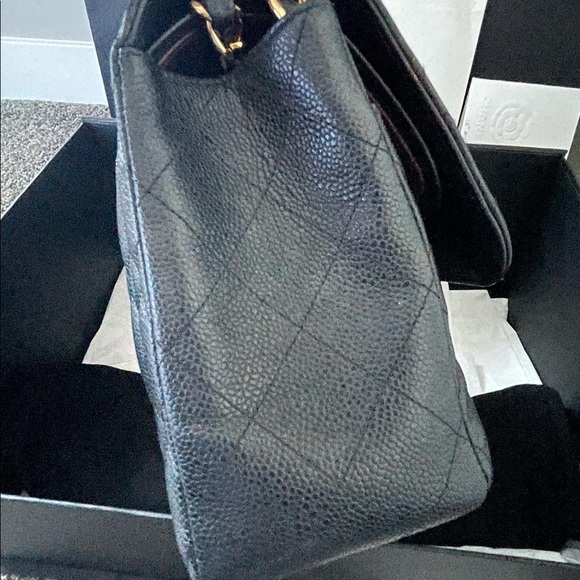 ✨Chanel Classic Jumbo Double Flap✨Black, Caviar, Gold Hardware - Picture 8 of 10